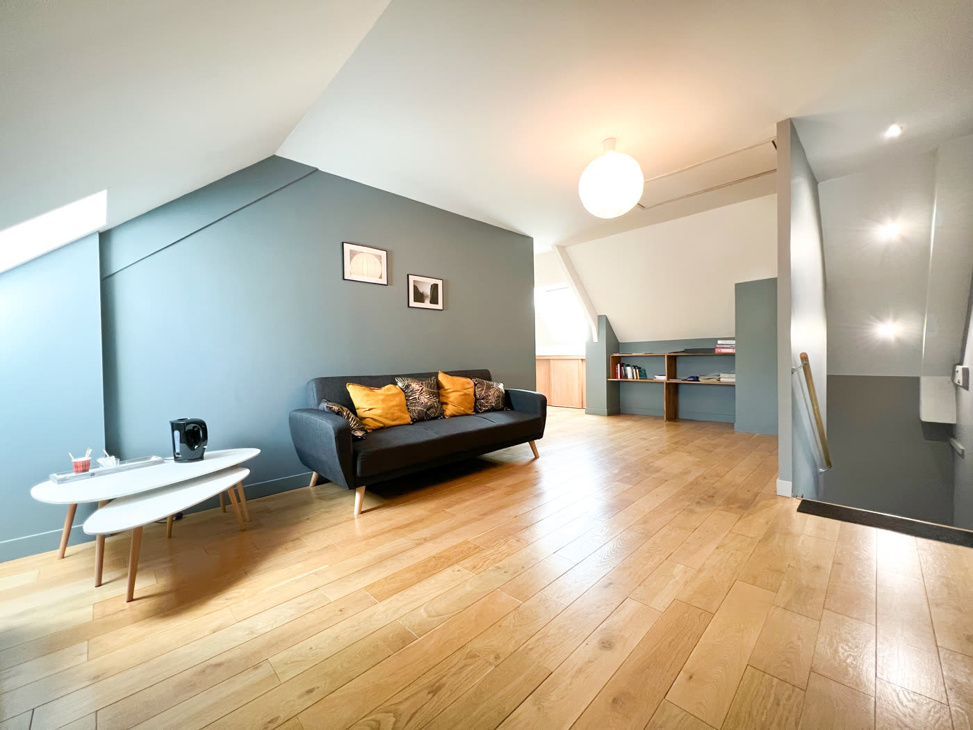 Le salon en mezzanine